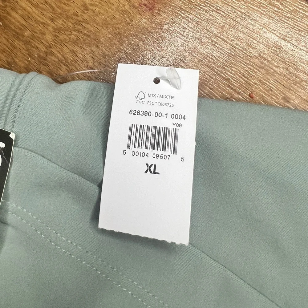 GapFit NWT sage skort sage green XL